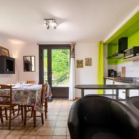 Avec Jardin à Appartamento *