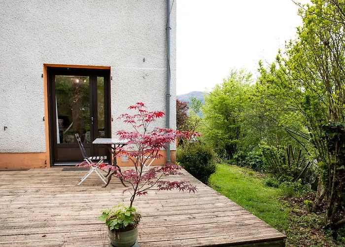 Avec Jardin A Apartment Bagnères-de-Bigorre